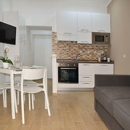 Via Toledo 51 Apartment Napoli Ngoại thất bức ảnh